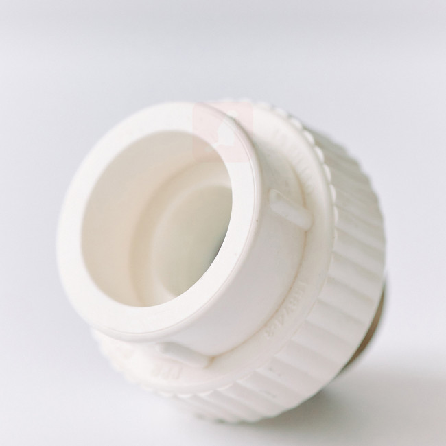 Муфта комбинированная Pilsa PPR НР 50х1 1/2", белая, под ключ Муфта комбинированная Pilsa PPR НР 50х1 1/2", белая, под ключ