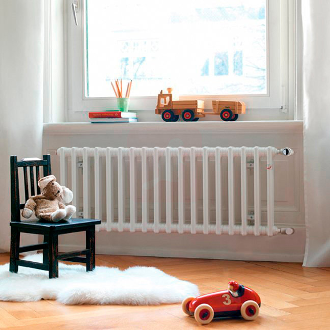 Радиатор трубчатый стальной Zehnder Charleston Retrofit 2050, 20 сек.1/2 бок.подк. RAL9016 (кроншт.в компл.) Радиатор трубчатый стальной Zehnder Charleston Retrofit 2050, 20 сек.1/2 бок.подк. RAL9016 (кроншт.в компл.)
