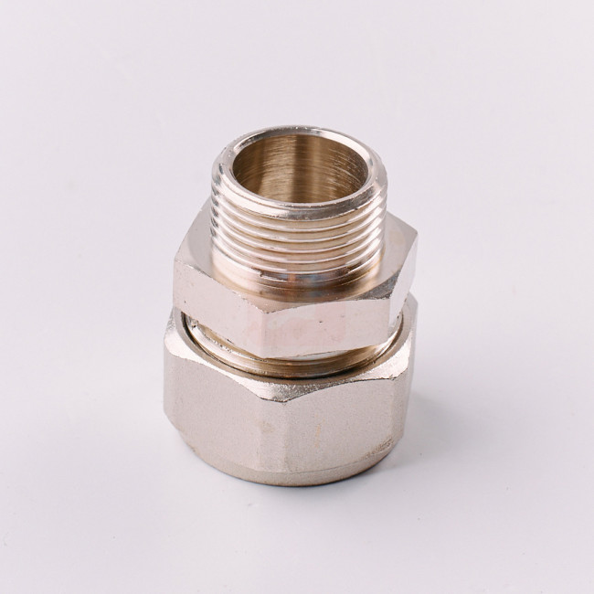 Муфта компрессионная с наружной резьбой для м/п труб, Compipe, 26х3/4" НР Муфта компрессионная с наружной резьбой для м/п труб, Compipe, 26х3/4" НР