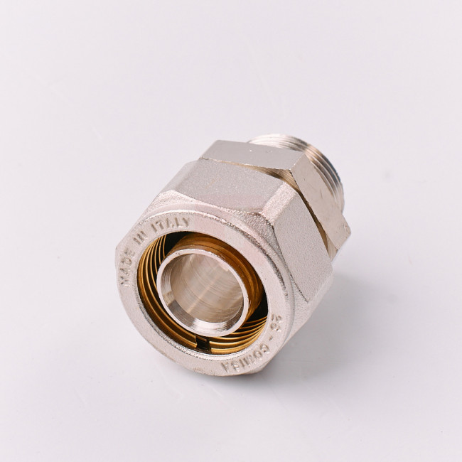 Муфта компрессионная с наружной резьбой для м/п труб, Compipe, 26х3/4" НР Муфта компрессионная с наружной резьбой для м/п труб, Compipe, 26х3/4" НР
