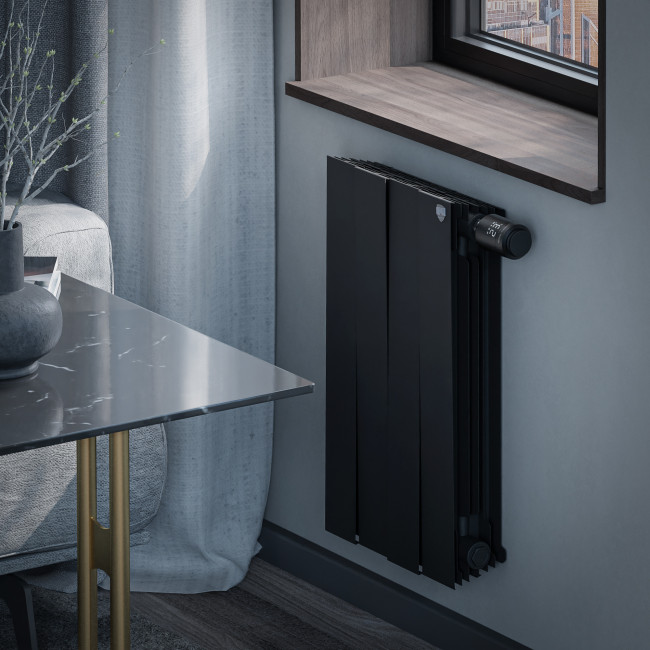 Радиатор биметаллический Royal Thermo Piano Forte 500 черный VR80 - 4 секц. Радиатор биметаллический Royal Thermo Piano Forte 500 черный VR80 - 4 секц.